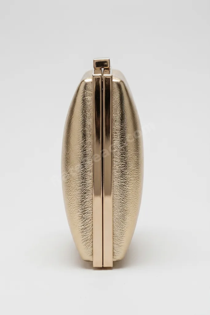 Kadın Abiye Gece Çantası Zincirli Portföy Clutch Düğün Nişan Çantası Doris Altın