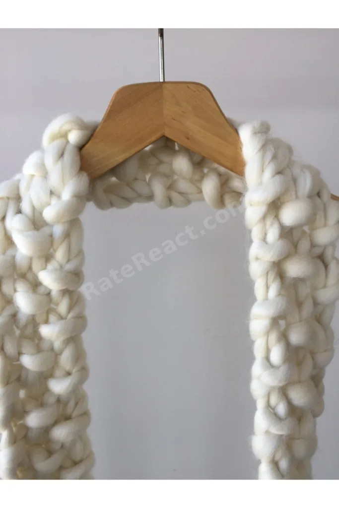 Mora Knit Atkı El Örgüsü Saf Yün Chunky Wool Ekru Atkı