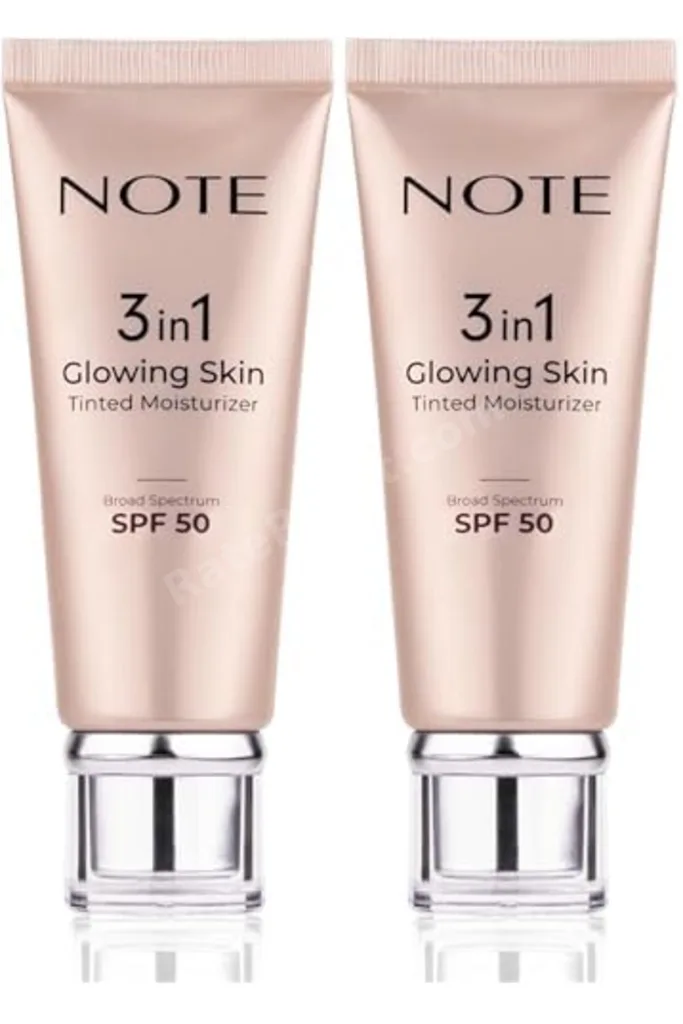 Cosmetics 3 in 1 Glowing Skin Tinted Moisturizer 50 SPF Işıltılı Aydınlatıcı Krem (2 paketi) 121982