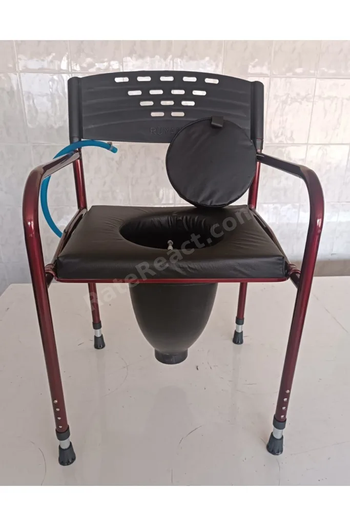 Taharet Yapılabilen Döşemeli Hasta Lazımlığı Klozeti Tuvaleti Banyosu Direk Wc Seyyar Sandalyesi