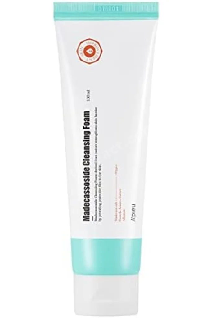 Hassas Ve Yıpranmış Ciltlere Özel Bakım Sunan Yüz Yıkama Köpüğü 130ml Madecassoside Cleansing Foam