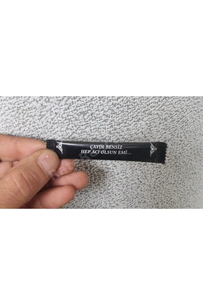 stick toz şeker Esprili Sözler Serisi Siyah Kuşe Ambalaj Net 3 Kg. (3gr.e. X 1000 Adet.e)