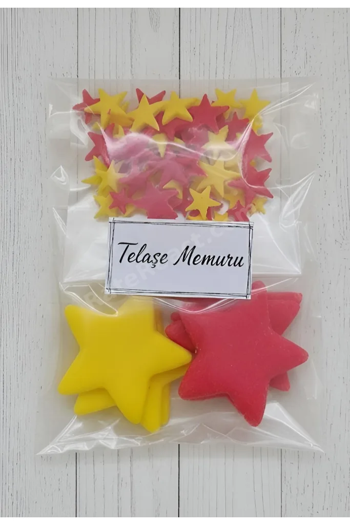 Sarı Kırmızı Şeker Hamuru Pasta Tamamlayıcı Süs - 66 Adet Yıldız Pasta Süsü - Yenilebilir Pasta Süsü