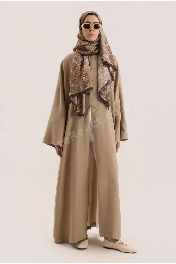 Çin Düğmeli Abaya Vizon