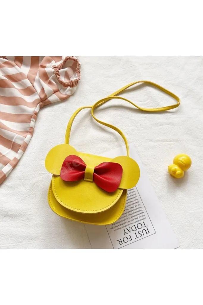 Fiyonk detaylı Minnie mouse kulaklı kapaklı deri çapraz çocuk çanta