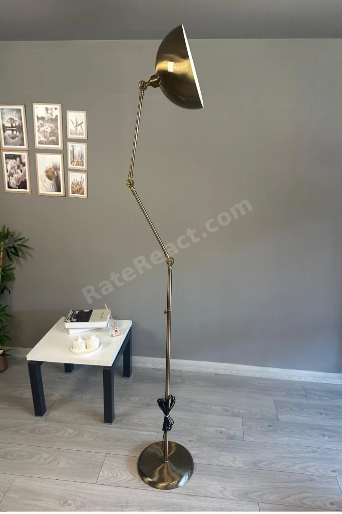 Eskitme Metal 3 Yerden Ayarlı 3 Mafsallı Modern Lambader E27 Duy 175 cm Yükseklik