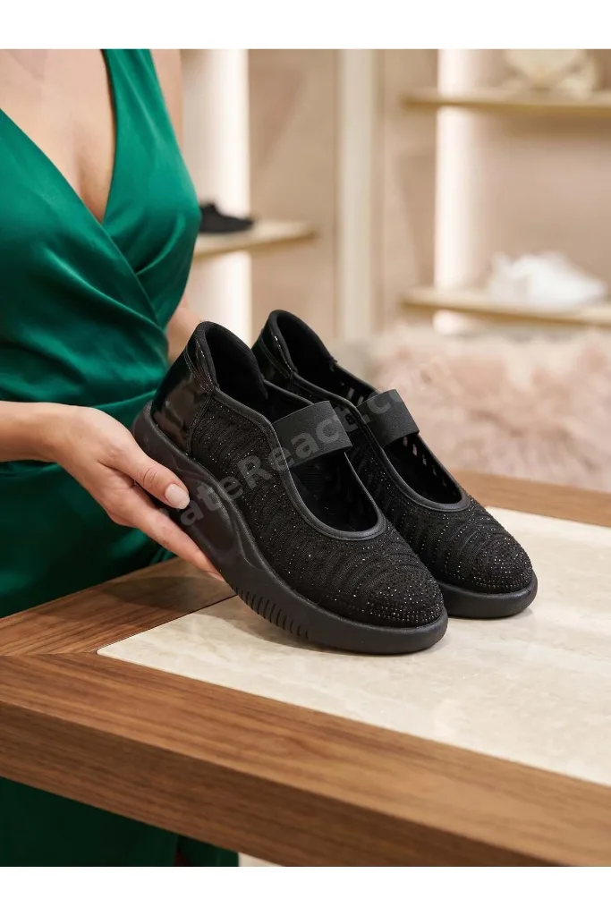 Conf 212 Siyah Taşlı Anatomik Kadın Sneakers
