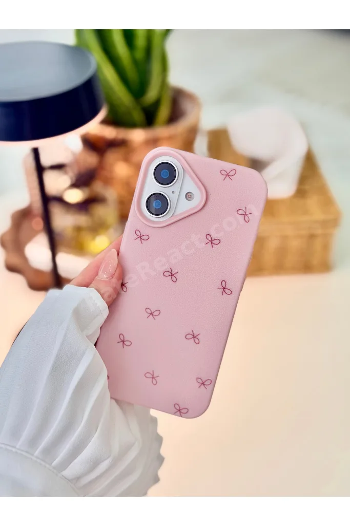 Iphone 16 Uyumlu Baskı Pembe Fiyonk Tasarımlı Esnek Koruyucu Silikon Kılıf