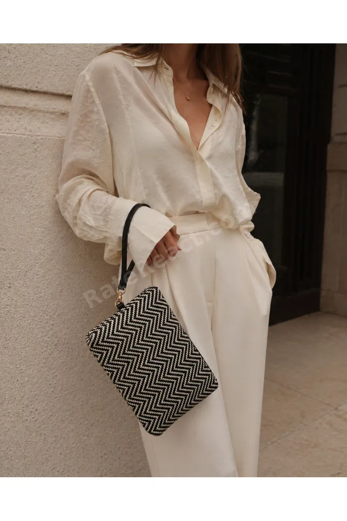 Siyah Kadın Clutch Çanta – Modern Dokulu Tasarım, Şık & Günlük Kullanım