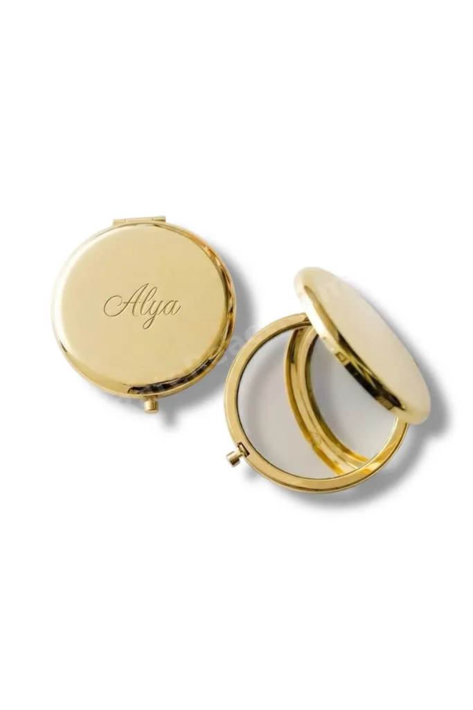Kişiye Özel El Kazımalı İsimli Premium Gold Metal Cep Aynası - El İşçiliği - Kişiye Özel Hediye