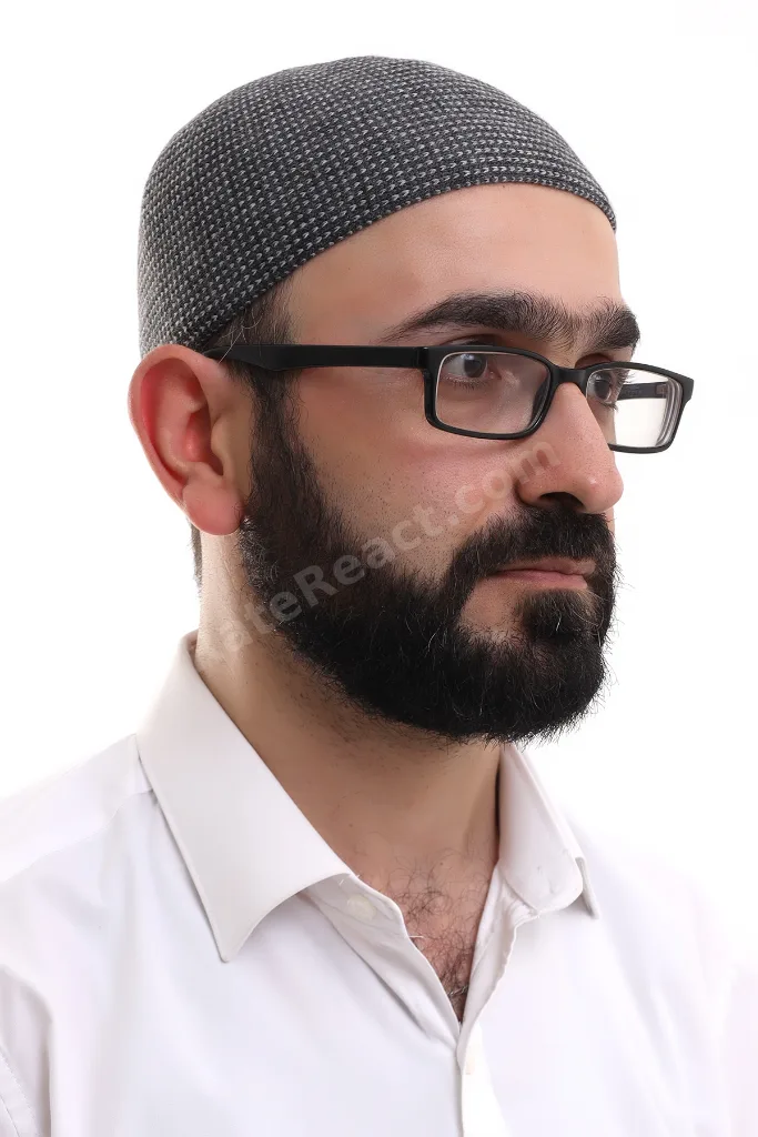 Siyah Kışlık Nokta Desenli Orlon Namaz Takkesi