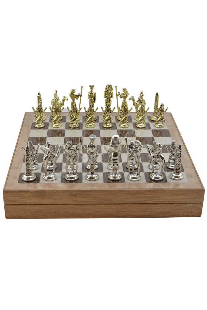 Parlak ve Rustik Desenli MDF Sandıklı Satranç Takımı 36x36x6