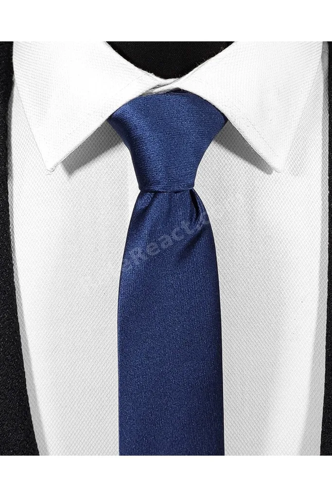 Ekstra Ince Lacivert Renk Düz Slim Fit 4 Cm Genişliğinde Kravat Mendil Seti Slim Fit Dar
