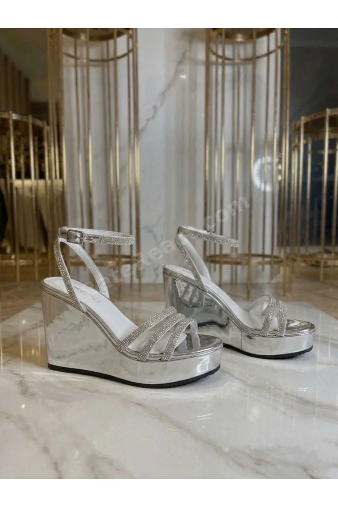 Gümüş Kristal Taşlı Dolgu Topuklu Sandalet Ayakkabı Bronz