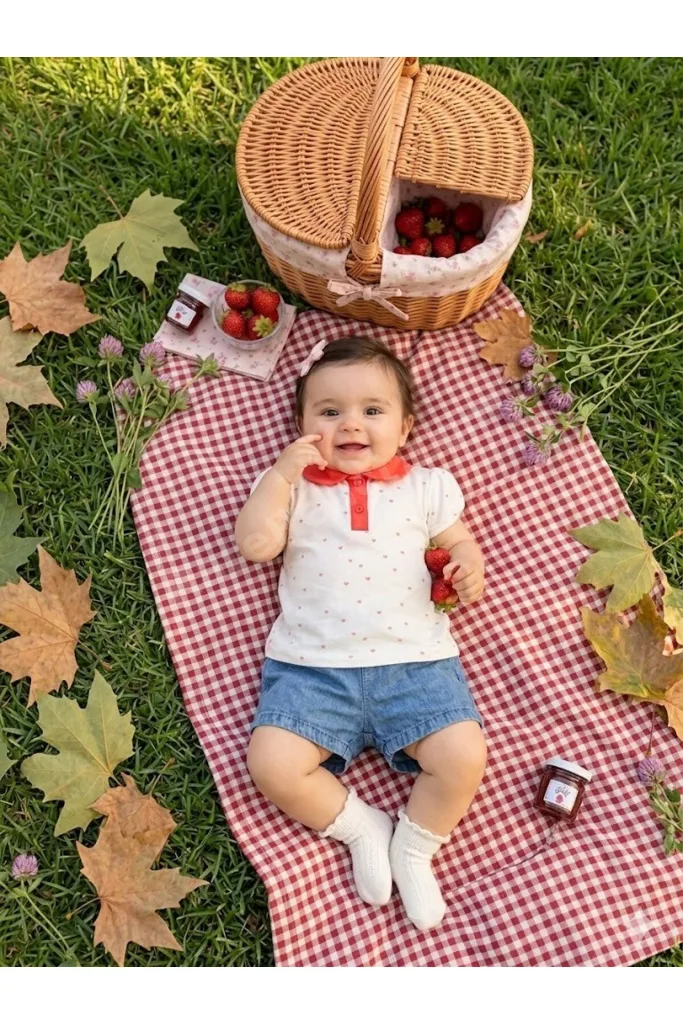 Kız Bebek Minik Kalp Detaylı Polo Yaka 2'li Kot Şort Takım
