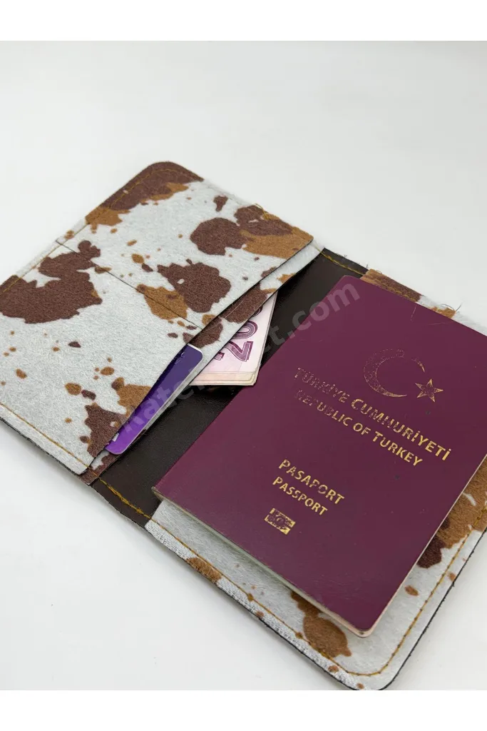 Cow Print Pasaport Kılıfı & Kartlık Unisex Seyehat Cüzdanı