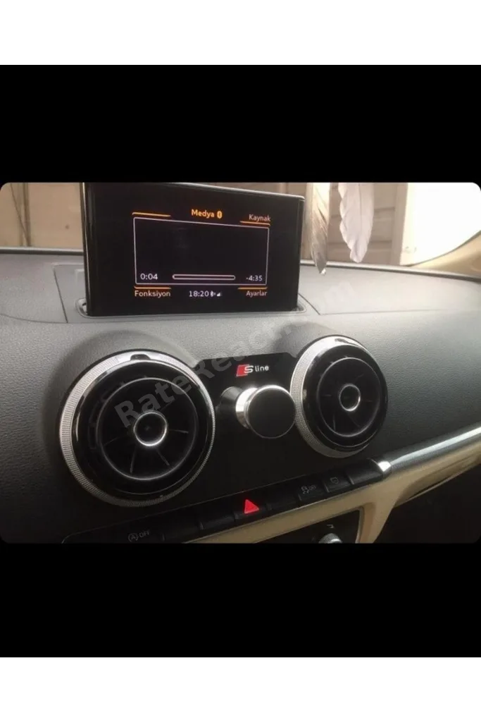 Audi A3 Uyumlu 8v Sline (2013-2020)siyah Mıknatıslı Telefon Tutucu %100 Kırılmaz Alüminyum Plaka