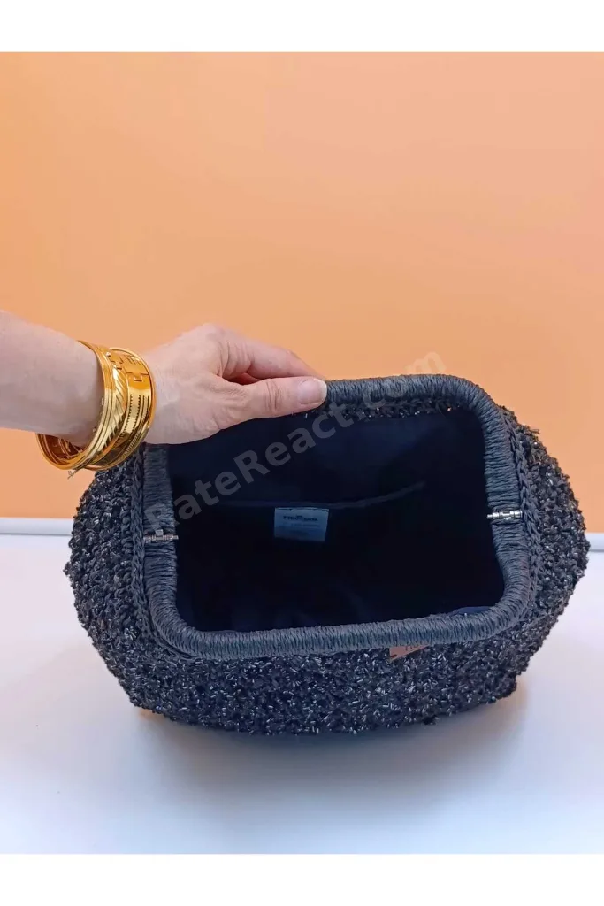 Siyah Parlak Burslu Çanta El Örgüsü