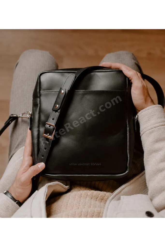 Hakiki Deri Unisex XL Omuz Çantası – 3 Bölmeli, Fermuarlı, Ayarlanabilir Askılı, El Yapımı