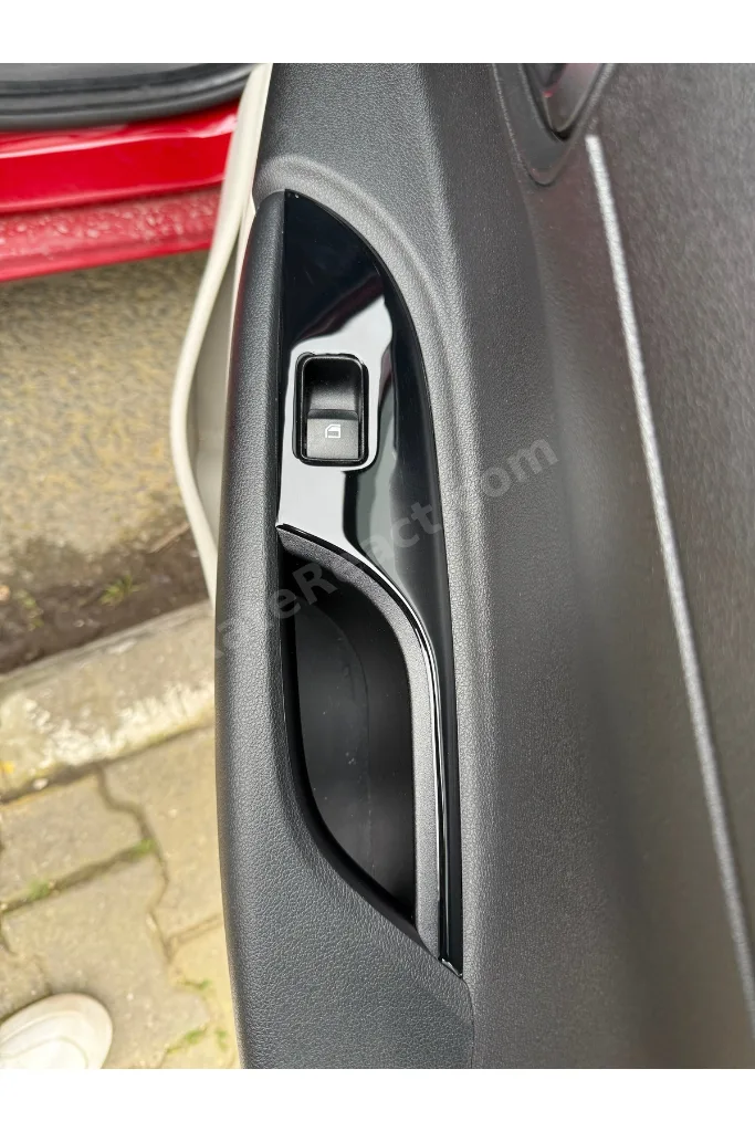 Hyundai İ20 2021 - 2025 Cam Açma Yerleri Piano Black Maun Kaplama