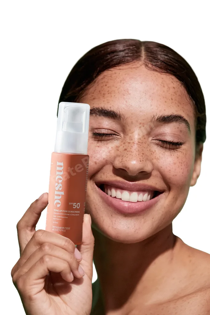 Leke Karşıtı Ton Eşitleyici Spf 50 Pembe Renkli Güneş Kremi Glutatyon, Hyaluronik Asit Etkili 60 ml