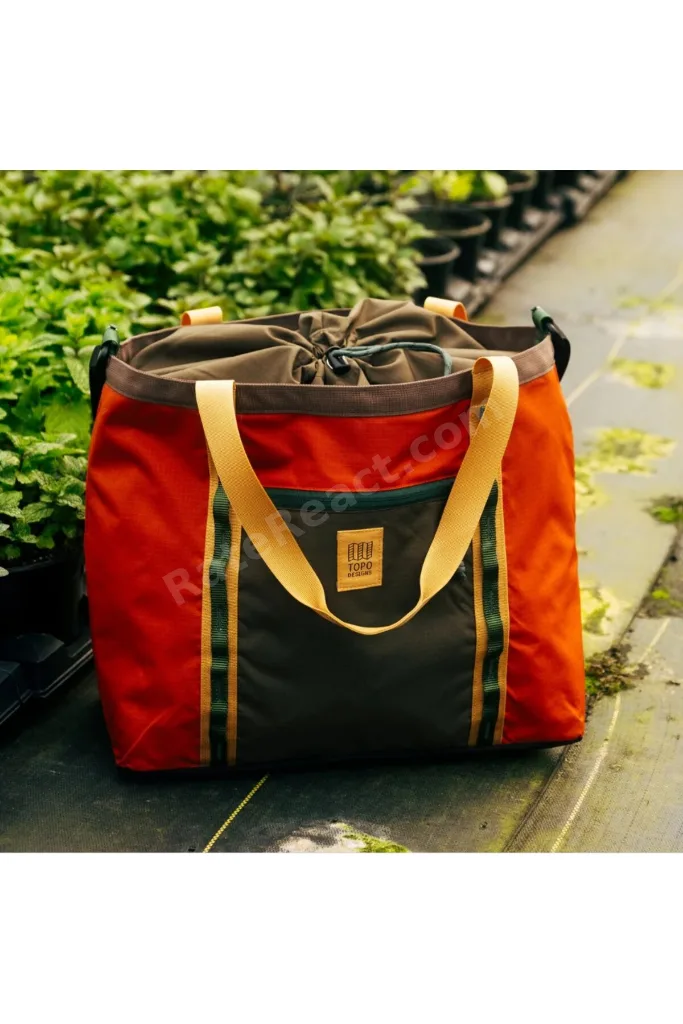 Mountain Utility Tote 33L