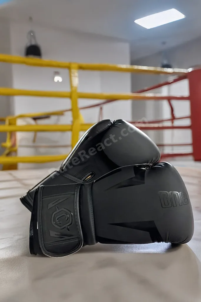 Yüksek Kalite Profesyonel Deri Boks Eldiveni Kick Boks Muay Thai Boxing Maç ve İdman Eldiveni