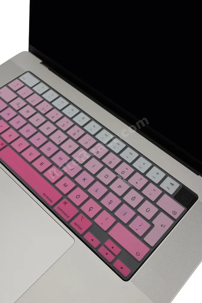 MacBook Kılıf Türkçe‑Q Klavye Koruyucu M5 M4 M3 M2 M1 Silikon Kapak Toz Dökülme Çizilme Karşı Koruma