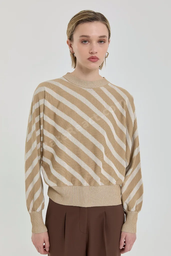 Yarasa Kollu Crop Kazak - Bej