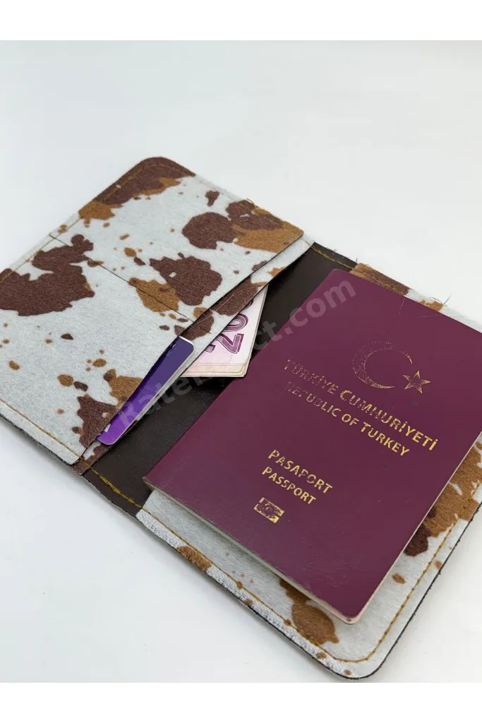 Cow Print Pasaport Kılıfı & Kartlık Unisex Seyehat Cüzdanı