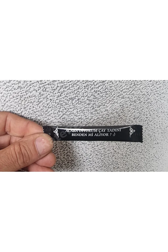 stick toz şeker Esprili Sözler Serisi Siyah Kuşe Ambalaj Net 3 Kg. (3gr.e. X 1000 Adet.e)