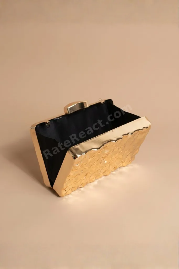 Gold Metal Kasa Zincirli Abiye Çanta