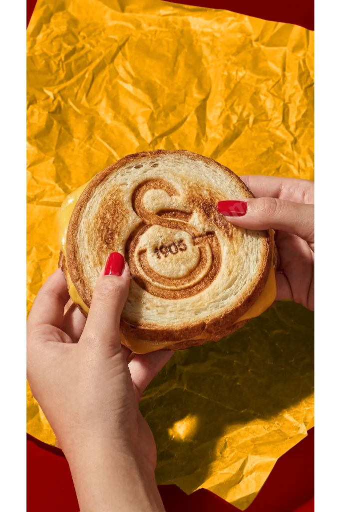 x Galatasaray Lisanslı Taraftar Logo Plakalı Tost Makinesi