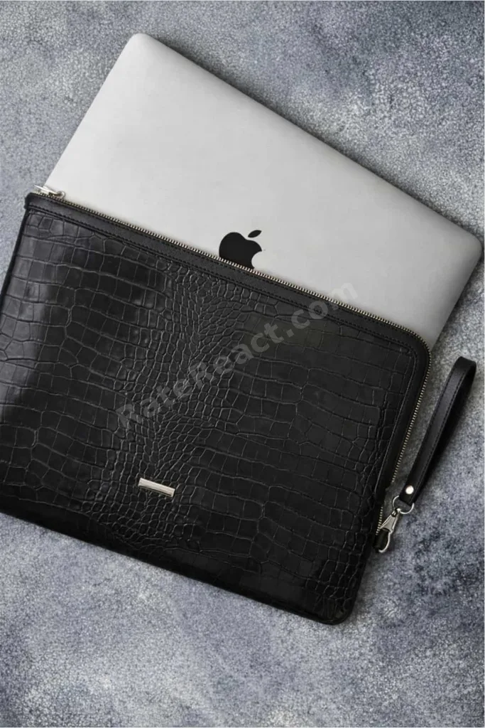 Kroko Desenli Siyah 13 İnç Laptop & Tablet Uyumlu Suni Deri Kılıf