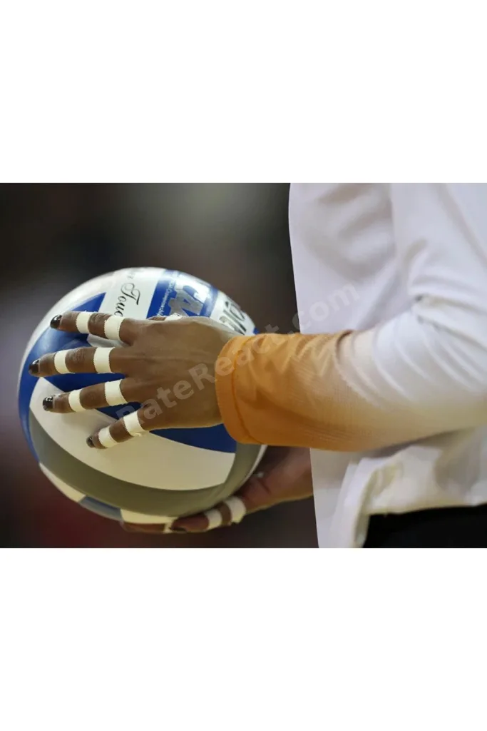 Rijit Fiksasyon Yapışkanlı Sporcu Bandajı 3.8cm X 10 Metre Beyaz Sporcu Destek Bandı