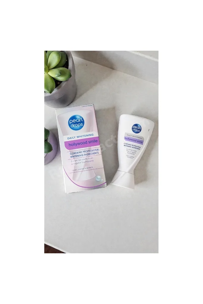 Pearl Drops Hollywood Smile Beyazlatıcı Diş Macunu, Aktif Oksijen ve İnci Tozu İçerikli, SLS