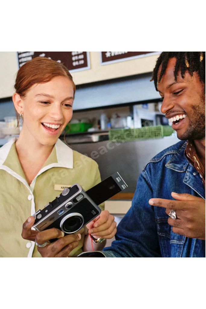 Instax Mini Evo Siyah Fotoğraf Makinası
