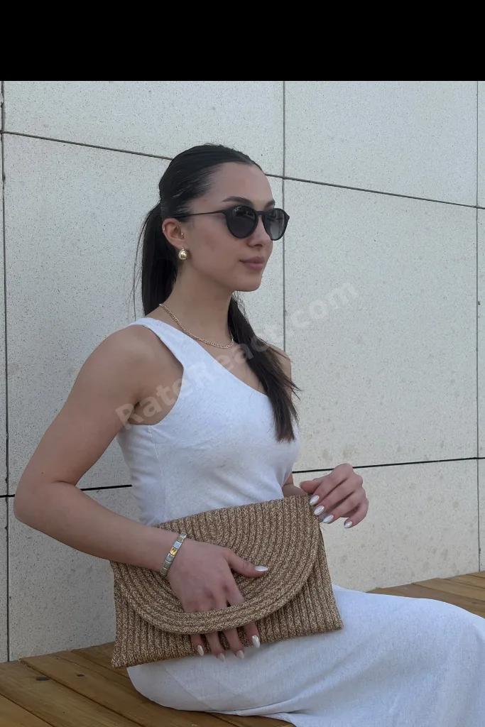 El Geçirme Detaylı Zarf Portföy Clutch Çanta
