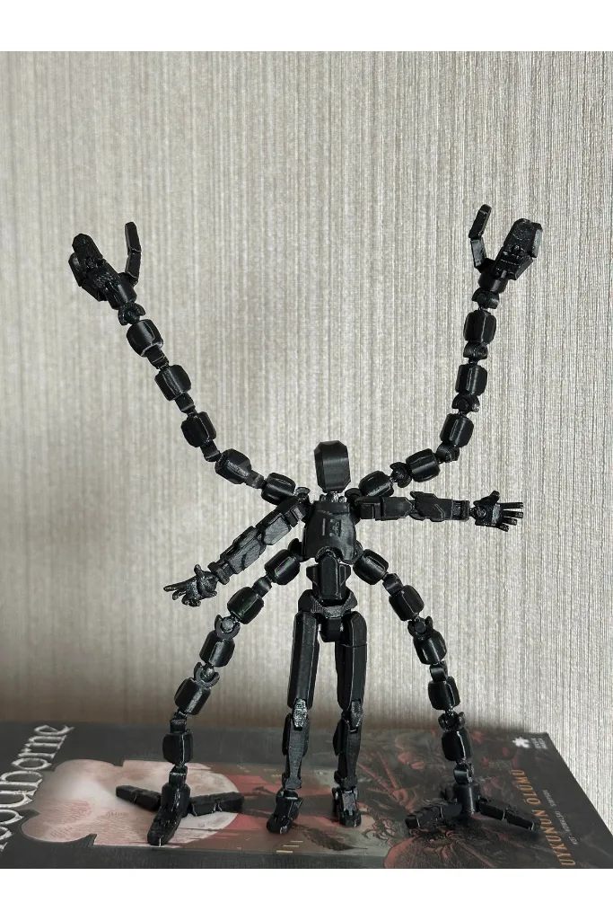Lucky 13 Aksiyon Figürü Robot Oyuncak 13cm Siyah Siyah ve Mekanik Kol Eklentisi Seti