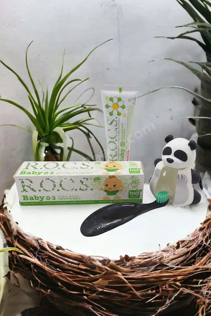 Baby Neon Turkuaz Komple Ağız Bakım Seti - Papatya Macun + Neon Fırçası +panda Saklama Kabı