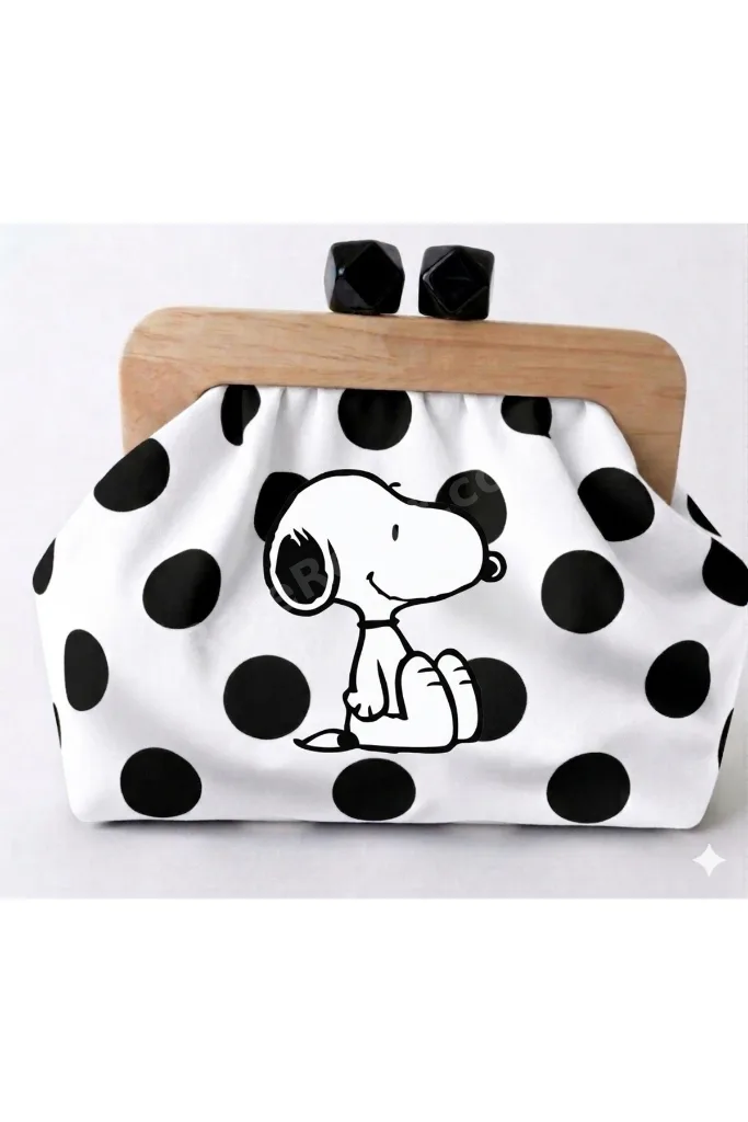 Beyaz Siyah Snoopy Puantiyeli Ahşap Burslu Zincir Askılı Clutch Omuz Çantası