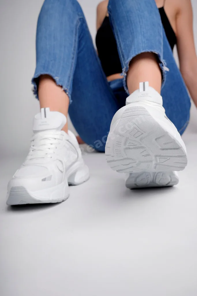 Unisex Beyaz Günlük Snekars Spor Ayakkabı Topuk 4 Cm