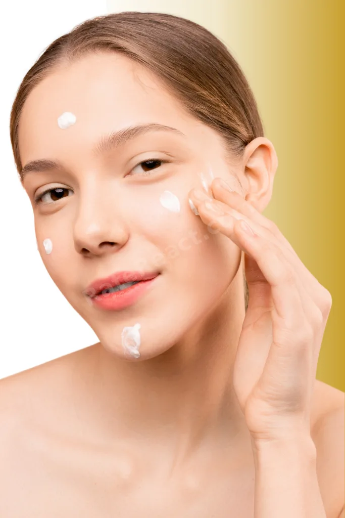 E Vitamini ve Aloe Vera İçeren SPF 50+ Leke Karşıtı Güneş Bakım Kremi 50ML
