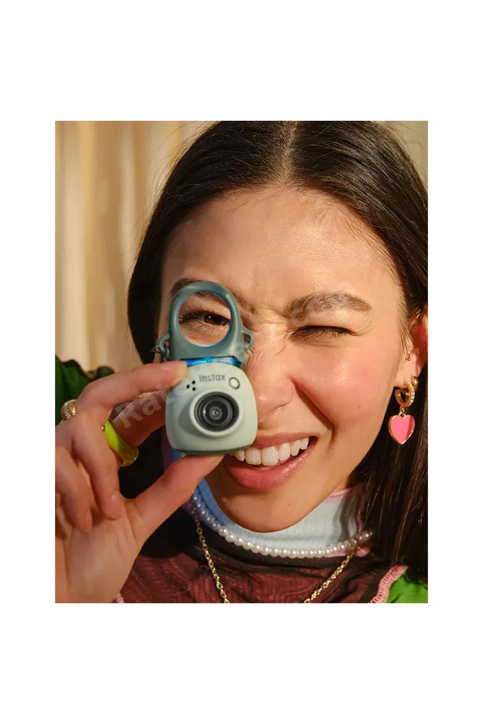 Instax Pal Metal Siyah Dijital Kamera