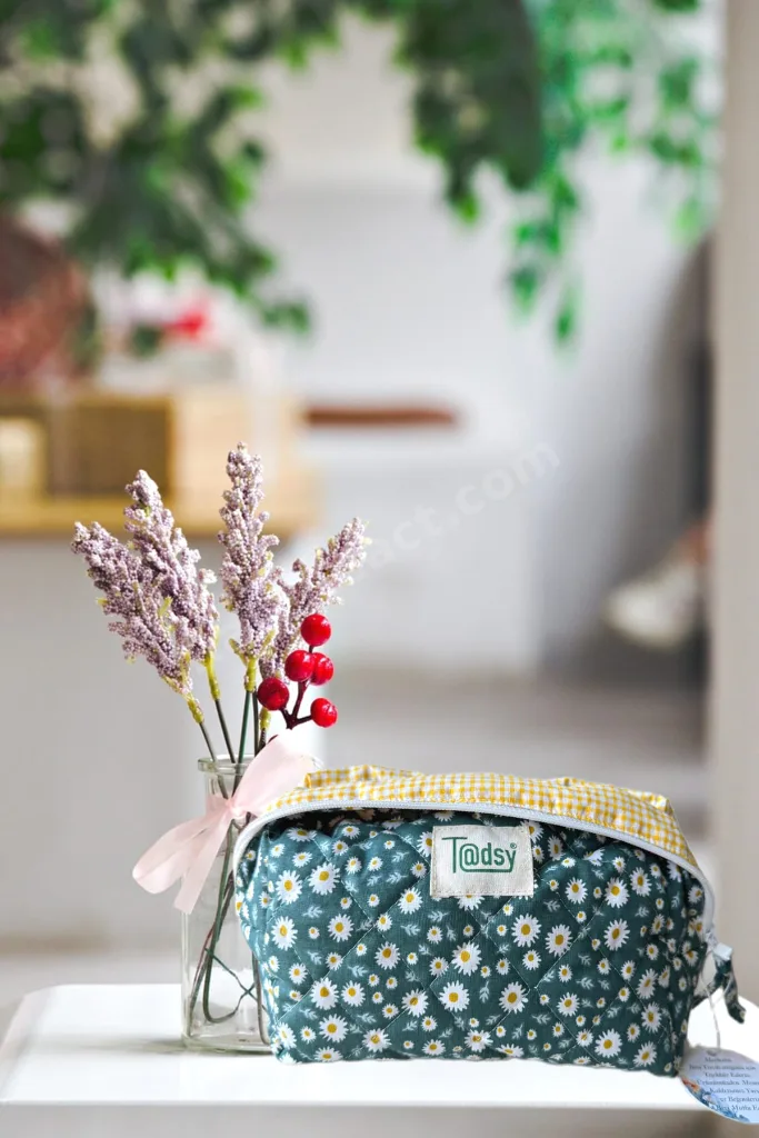Papatya Desenli %100 Pamuk Makyaj ve Kozmetik Çantası | 22x12x10 cm | Seyahat Organizer