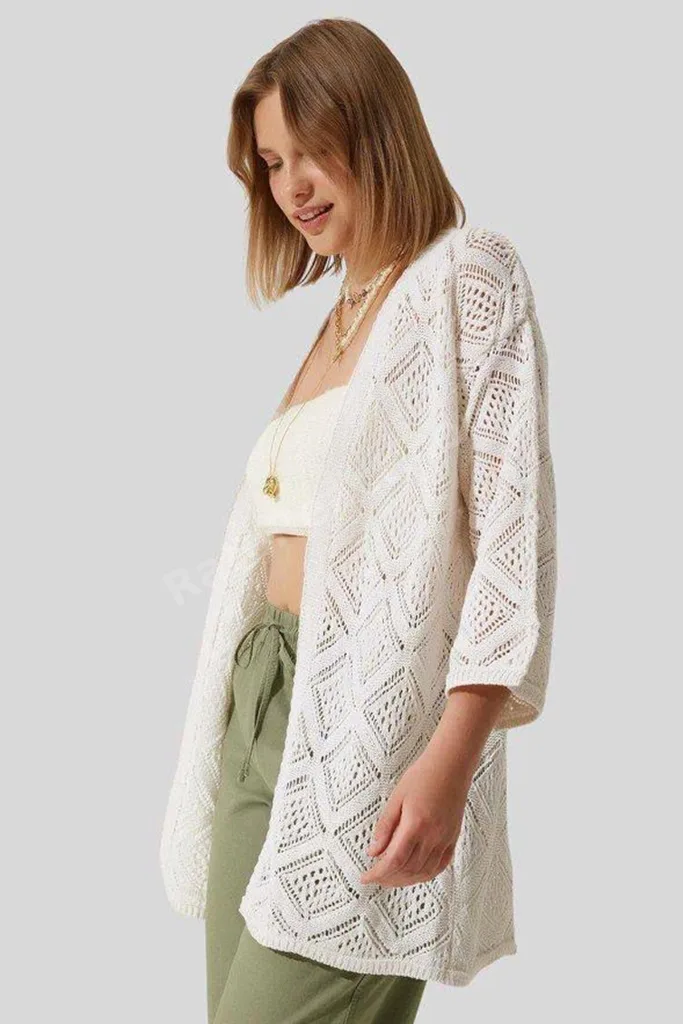 Kadın Ekru Ajurlu Triko Hırka – Salaş Yazlık Kimono Hırka