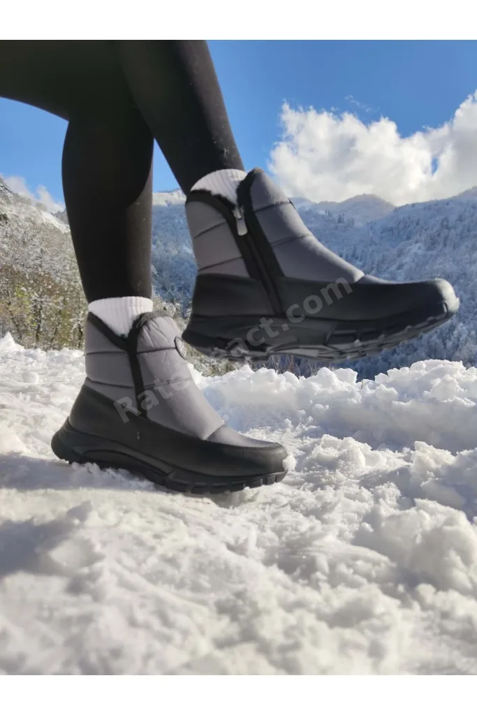 Çiğdem Kar Botu Unisex