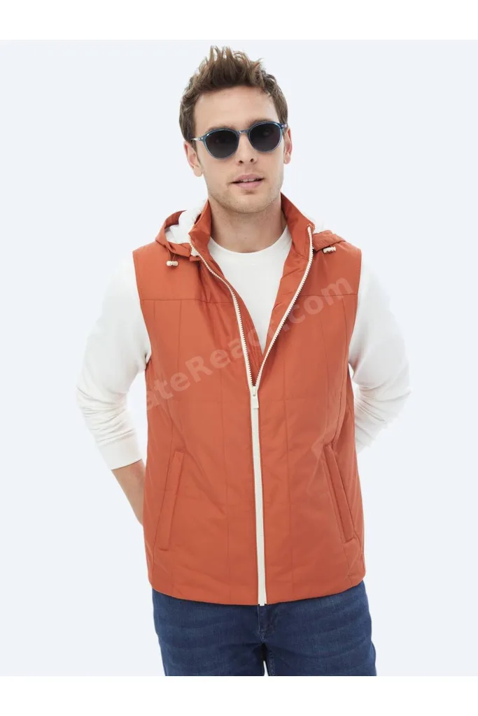 Koyu Turuncu Regular Fit Kapüşonlu Casual Dokuma Spor Yelek