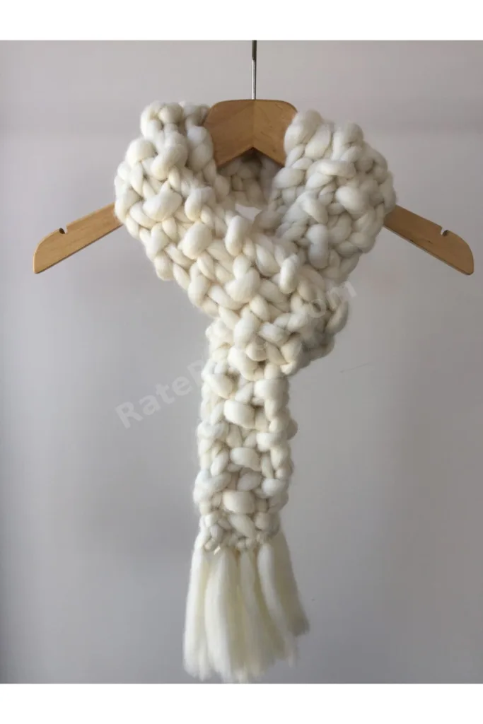 Mora Knit Atkı El Örgüsü Saf Yün Chunky Wool Ekru Atkı