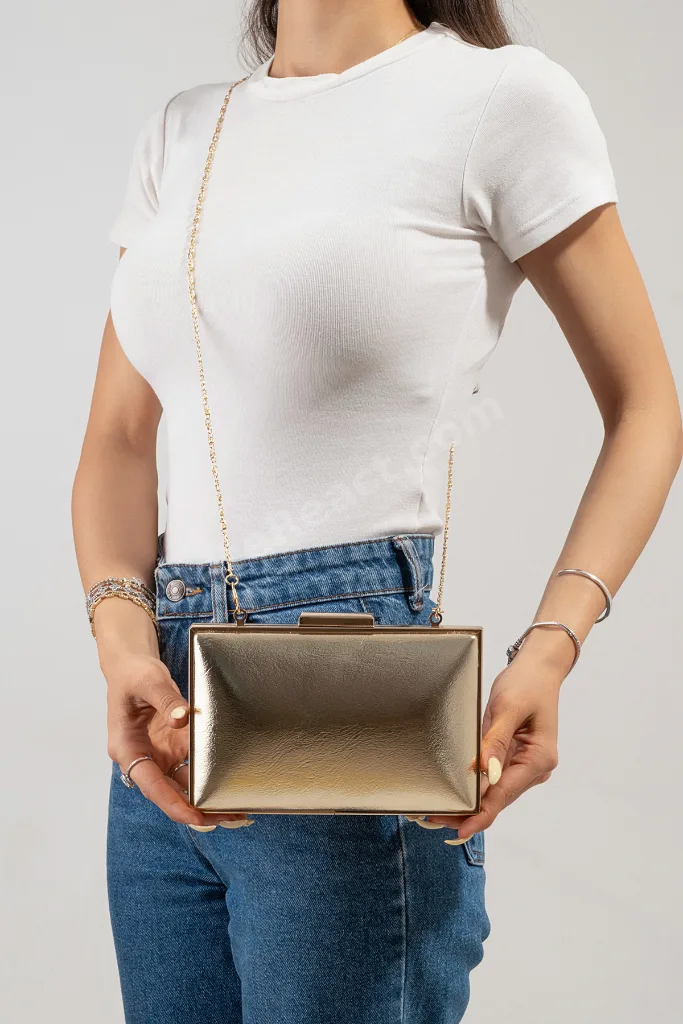 Kadın Abiye Gece Çantası Zincirli Portföy Clutch Düğün Nişan Çantası Doris Altın